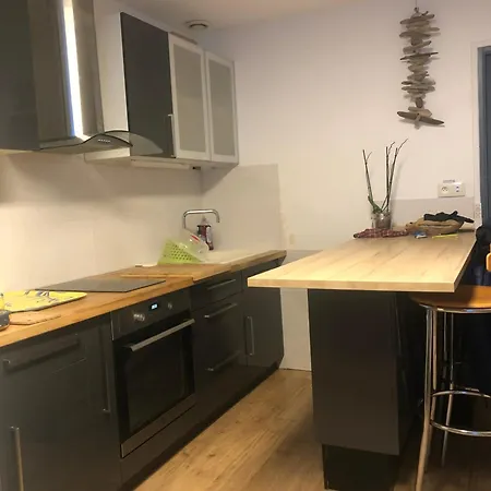Les Bois Flottes Apartment *